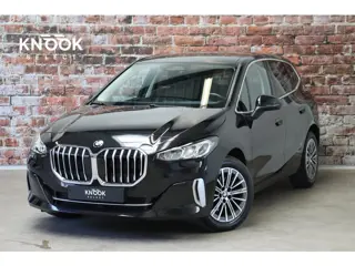 BMW 2-serie Active Tourer 218i Executive Luxury Line Automaat / Widescreen Display / Navigatiesystee