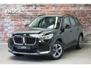 BMW X1 xDrive25e Executive Automaat / Navigatiesysteem / Climate Control / LED / M Dakreling / Activ