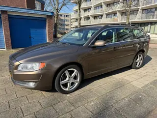 Volvo V70 2.0 D4 Nordic+ LEER