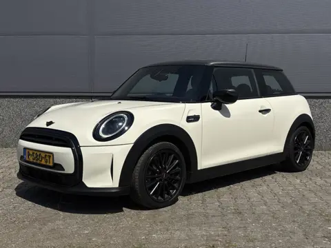 MINI 3-deurs 1.5 Cooper Camden Plus Edition - Schuif/kanteldak - Carplay - Prijs = rijklaar -