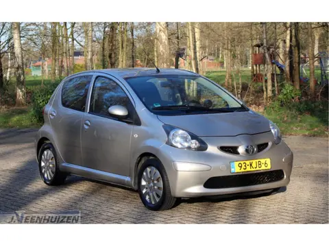 Toyota Aygo 1.0-12V + | 2008 | Airco | Nwe APK! (bj 2008)