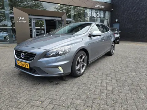 Volvo V40 1.6 T2 R-Design NL-auto/trekhaak
