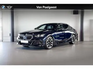 BMW 5 Serie Sedan 530e M Sport Edition | M Sport Pro | Glazen Panoramadak | Bowers & Wilkins | Stoel