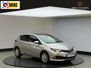 Toyota Auris 1.8 Hybrid Dynamic | Cam achter | Lm  op All weather | Dealer onderhouden | NL auto