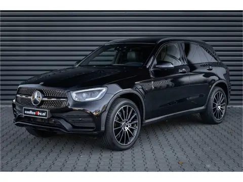 Mercedes-Benz GLC 300e 4MATIC AMG-Line Burmester - Pano - Elek stoelen