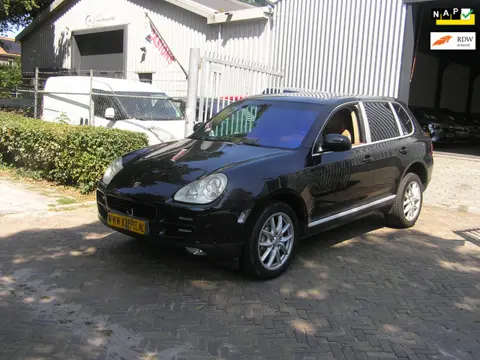 Porsche Cayenne 4.5 S km 319 d km nap airco automaat bak hak bij het op treken