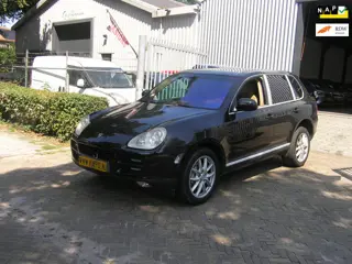 Porsche Cayenne 4.5 S km 319 d km nap airco automaat bak hak bij het op treken