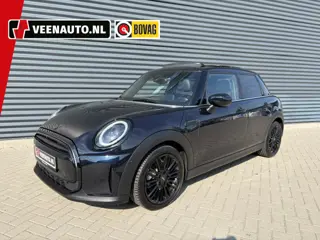 MINI 5-deurs 1.5 Cooper Yours pano, nappa leder (bj 2023)