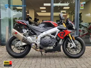 Aprilia Tuono V4 1100 RR Akrapovic