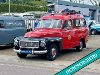 Volvo P210 Duett Brandweerwagen met roofrack en accessoires