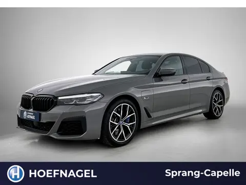 BMW 5-serie 545e xDrive M Sport | Camera | Adaptive Cruise | Stoelverwarming |
