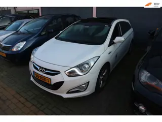 Hyundai I40 Wagon 1.7 CRDi / LEES TEKST / BAK STUK / READ TEXT ! ! !