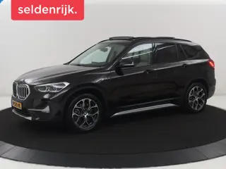 BMW X1 xDrive25e Business Edition Plus | SOH 91,4% | Panoramadak | Leder | Stoelverwarming | Sfeerve