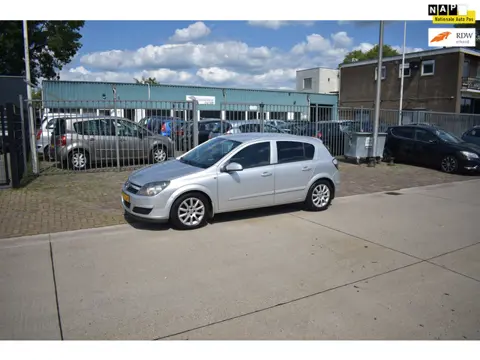 Opel Astra 1.6 Enjoy