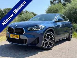 BMW X2 XDrive25e High Executive Automaat / M-Pakket | Apple CarPlay-Android Auto / Leder / Stuur-/St