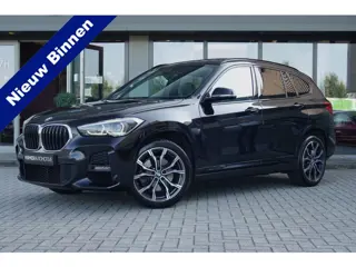 BMW X1 xDrive20i High Executive M Sport | Panoramadak | Leder | VOL |