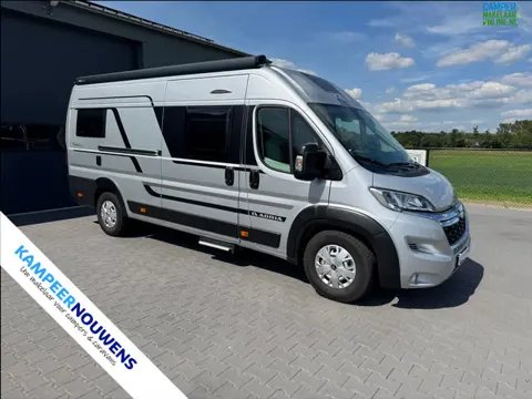 Adria Twin Axess 640 SL | Enkele bedden |