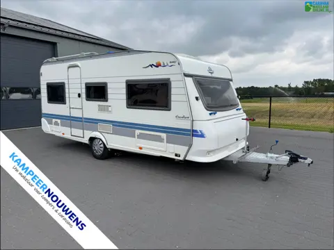 Hobby Excellent 495 UL | Enkele bedden | Mover | Voortent