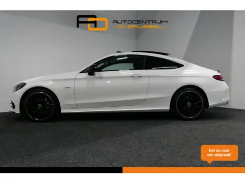 Mercedes-Benz C-klasse Coupé 200 AMG Line Night Edition / Panoramadak / Apple Carplay - Android Auto