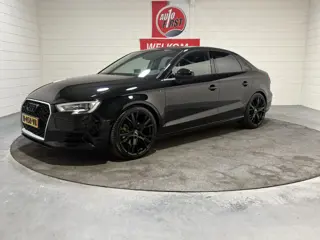 Audi A3 Limousine 30 TFSI Pro Line, S Line, NL auto, 19 inch, Cruise, Navi, Half leder, Xenon, Topst