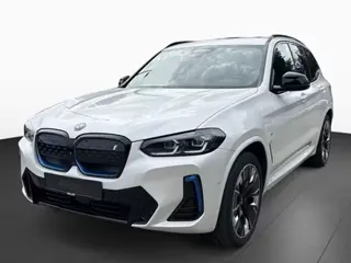 BMW iX3 M-SPORT 80 kWh (210kW/286pk) ** LED, LEDER, PANORAMA, MEMORY, H&K SOUND, 20-inch LMV ** 1e E