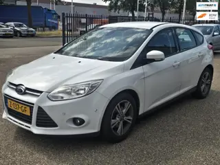 Ford Focus 1.0 EcoBoost Edition MOTOR DEFECT GEEN COMPRESSIE OP CILINDER 2