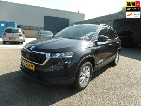 Skoda KAROQ 1.5 TSI ACT Business TREKHAAK OPTIE'S 2025 AUTOMAAT