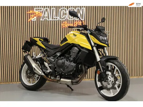 Honda CB 750 Hornet - 2023 - Traction Control - TFT Scherm - ABS
