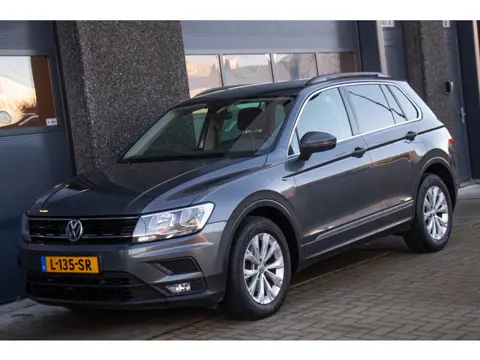 Volkswagen Tiguan 1.4 TSI Comfortline Business | Trekhaak | Carplay | Climate | ACC | Bluetooth | St