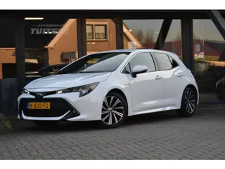 Toyota Corolla 1.8 Hybrid Dynamic | CAMERA | APPLE CARPLAY | ANDROID AUTO | NAP | STOELVERWARMING
