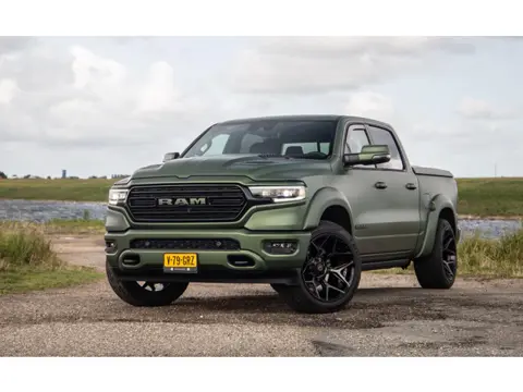 Dodge Ram 1500 5.7 V8 4x4 Crew Cab Limited BPM VRIJ / ALL IN PRIJS / PANO / KLEP / WIDE BODY / GARAN