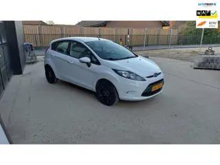 Ford Fiesta 1.25 Limited Clima 5Drs 95d km