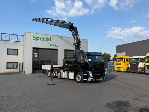 Volvo FM 8x2*6 / Euro 6 / HIAB X-HIPRO 548E-7 (bj 2016)