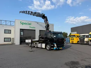 Volvo FM 8x2*6 / Euro 6 / HIAB X-HIPRO 548E-7 (bj 2016)