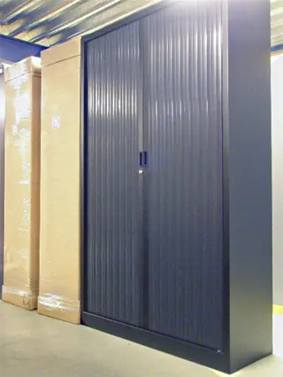 **29x RESTPARTIJ roldeurkasten