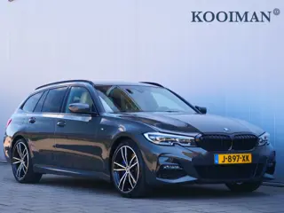 BMW 3 Serie Touring 318i High Executive Edition 157 Pk Automaat Navi / DAB / Apple Carplay / Leer / 