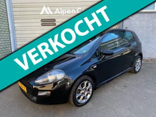 Fiat Punto Evo 0.9 TwinAir Lounge Eerste eigenaar / Cruise Controle / PDC / Airco / APK 04-2026