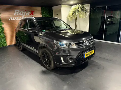 Suzuki Vitara 1.6 High Executive Allgrip PANO - 4X4 - NAVI - TREKHAAK.