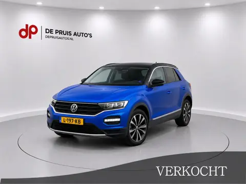 Volkswagen T-Roc 1.0 TSI Style Navigatie Carply/android ACC Laneassist 17inch Zwart dak Climatecontr