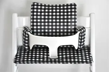 Black white stoelverkleiner tripp trapp stokke stoel