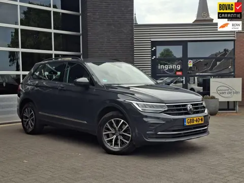 Volkswagen TIGUAN 1.4 TSI Life | Zwenkbare trekhaak