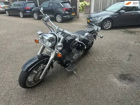 Yamaha Chopper XV 1600 A Wild Star MET MAAR 18000 KM-MOOIE MOTOR