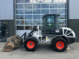 Bobcat AL275D (bj 2006)