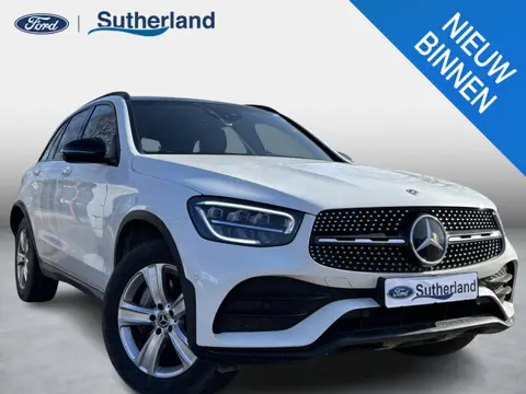 Mercedes-Benz GLC-klasse 300e 4MATIC AMG Line PHEV 320pk | Trekhaak | Panoramadak | 2 bandensets | L