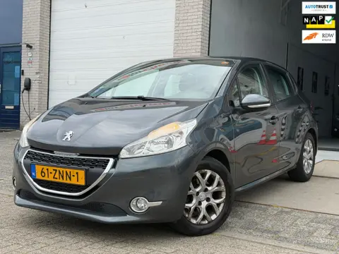 Peugeot 208 1.2 VTi Access/ nap/ 2e EIG/ dealeronderhouden/ 1jaar apk/ airco/ navi/ zeer nette auto.