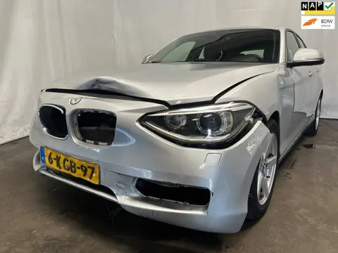 BMW 1-serie 116i EDE Business - Front Schade