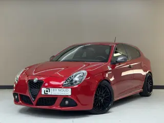 Alfa Romeo Giulietta 1.7 TBi Quadrifoglio Verde, 235Pk, 2010, Volledig gedocumenteerd, Rosso competi