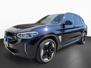 BMW iX3 80 kWh (210kW/286pk) ** LED, LEDER, PANO, TREKH, H&K SOUND, 20-inch LMV ** 1e EIG - UNFALLFR