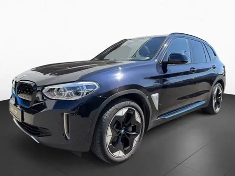 BMW iX3 80 kWh (210kW/286pk) ** LED, LEDER, PANO, TREKH, H&K SOUND, 20-inch LMV ** 1e EIG - UNFALLFR