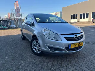 Opel Corsa 1.2-16V Enjoy|nieuwe apk|Airco|Nap|Elek Ramen